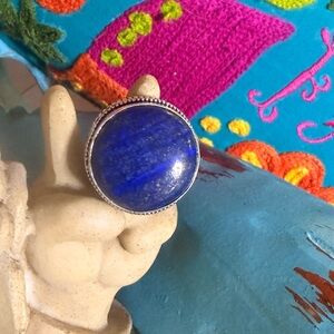 Gorgeous Blue Lapis, set in a Stunning .925 Sterling Silver setting
Size 7- 71/2